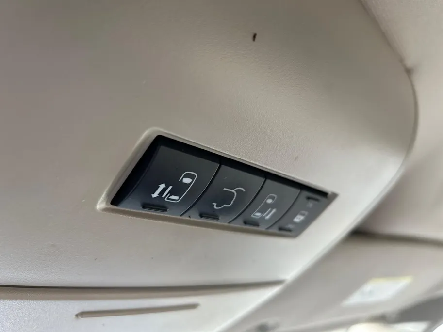 Chrysler Town & Country 3.6 V6 | 7p. | Automaat! | Elek. schuifdeuren | Climate control | Leder