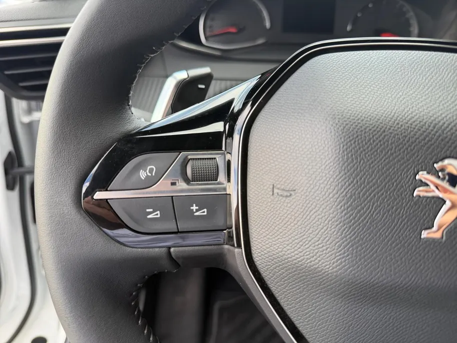 Peugeot 2008 1.2 PureTech Active Pack | 360 Camera | Apple Carplay | Android Auto | Navigatie |