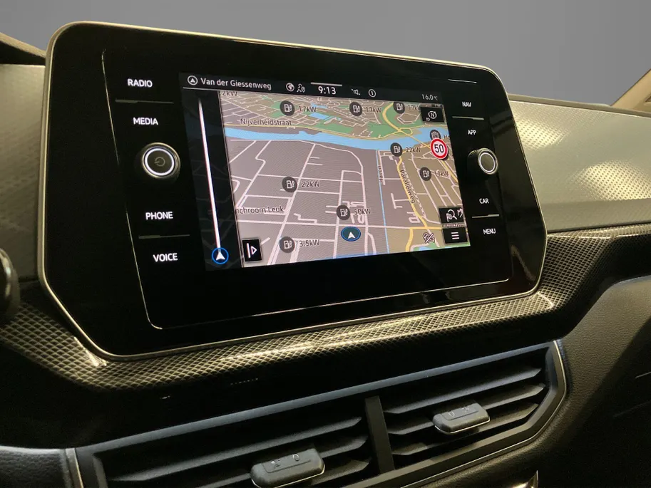Volkswagen T-Cross 1.0TSI/95PK Goal · Navigatie · Apple/Android Car Play · Stoelverwarming · Garantie t/m 23-05-2027