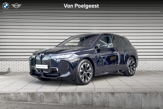 BMW iX