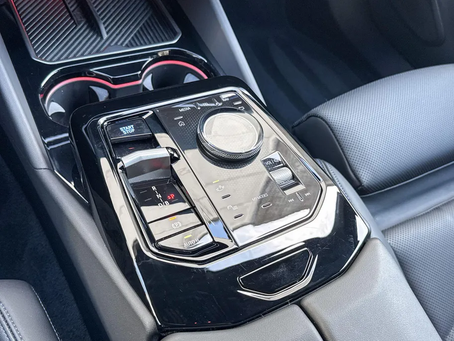 BMW i5 Touring eDrive40 84 kWh