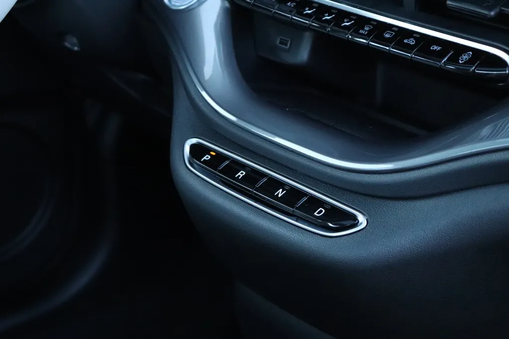Fiat 500e La Prima by Bocelli 42 kWh | JBL | Winter | Camera | 17′