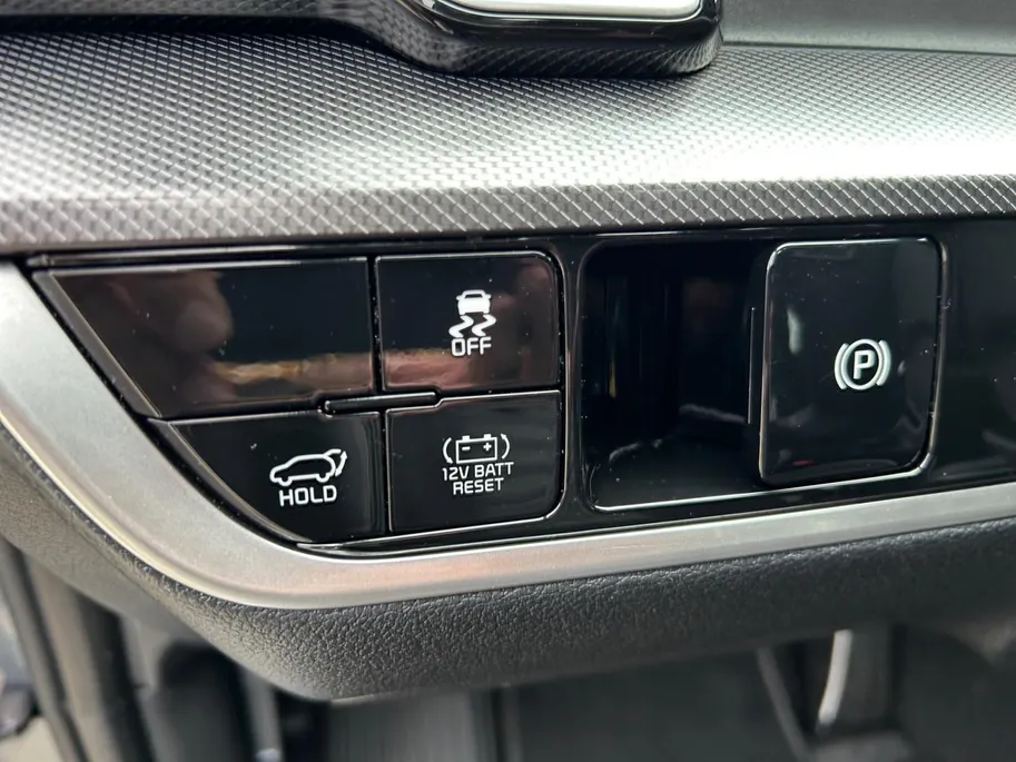 Kia Sportage 1.6 T-GDi Hybrid GT-PlusLine | Apple Carplay / Android Auto | Navigatiesysteem | Elektrisch verstelbare Voorstoelen | Bestuurdersstoel Met geheugen | Stoelverwarming + Stoelkoeling | Stuurverwarming | Elektrisch Bedienbaar Schuif / Kanteldak | Elektrisch 