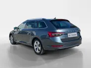 Škoda Superb Combi 1.4 TSI iV Business Edition Plus | Uniek lage km-stand | 360 camera | Adaptieve Cruise Control | Stoel- en stuurverwarming