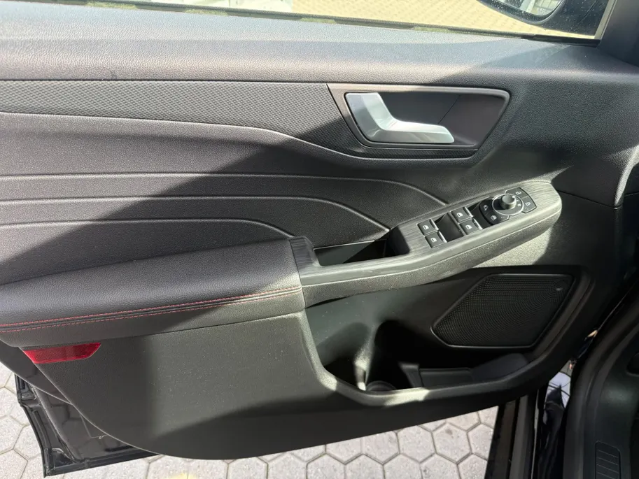 Ford Kuga 2.5 PHEV ST-Line X | VERWARMDE VOORSTOELEN | NAVIGATIE