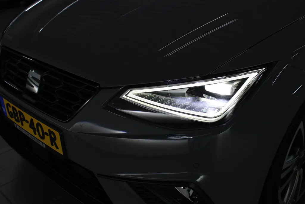 SEAT Ibiza 1.0 EcoTSI FR Anniversary / 6 versn. 115 PK / Pano. / Full led / Apple Carplay / Android auto /