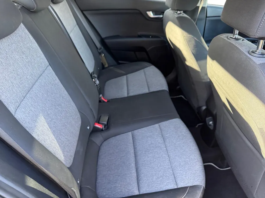 Kia Stonic 1.0 T-GDi MHEV DynamicLine | Climate Control | Camera | Cruise Control | LM Velgen | Apple Carplay | Android Auto