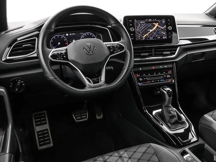 Volkswagen T-Roc 1.5 TSI 150pk DSG R-Line Business · Camera · Apple/Android Car Play · Stoelverwarming · Parkeerassistent · ACC · Draadloze Telefoonlader · Garantie t/m 12-04-2027 of 100.000