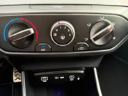 Hyundai Bayon 1.0 T-GDI Comfort 101PK | Navigatie | Achteruitrijcamera | Parkeersensoren achter | Apple Carplay & Android auto | Airco |