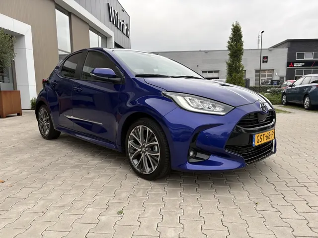 Toyota Yaris 1.5 Hyb. 130 Executive | Panoramadak | JBL | Blindspot