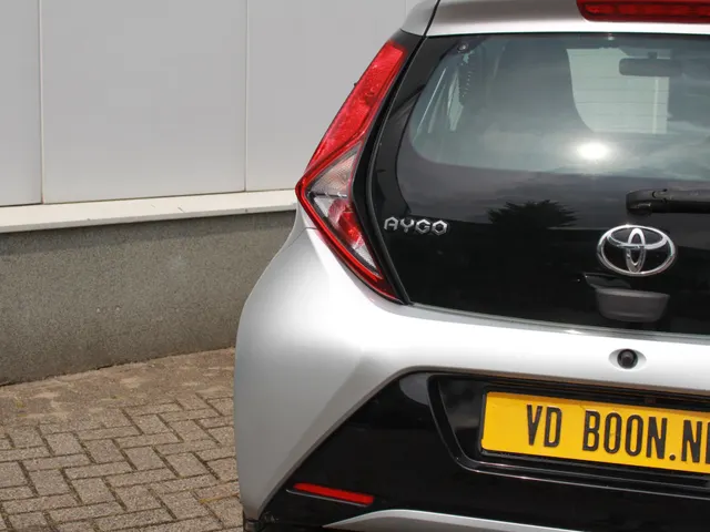 Toyota Aygo 1.0 VVT-i x-cite | Carplay / Android Auto | Camera | All Season