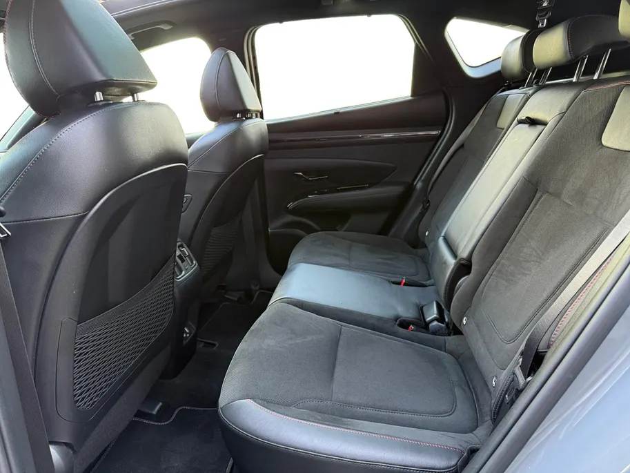 Hyundai Tucson 1.6 T-GDI PHEV N Line Sky 4WD | Pano | Trekhaak | Stoelventilatie/Verwarming | Stuurverwarming | 360 Camera | Keyless | Elektrische klep |