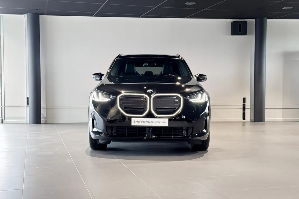 BMW X3 M50