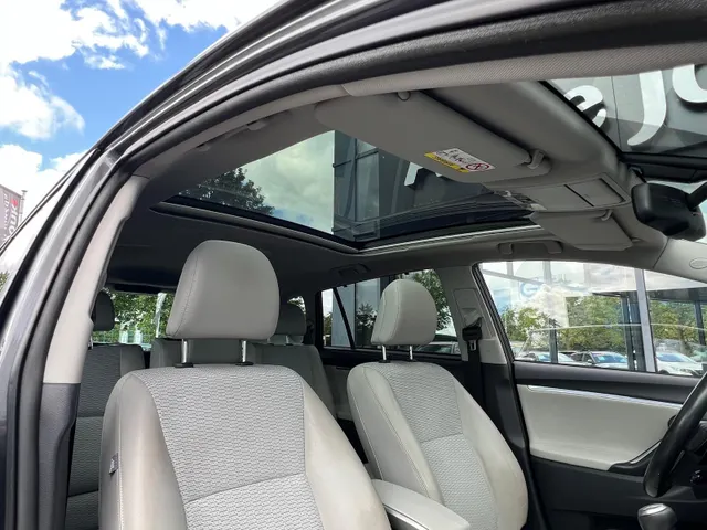Toyota Verso 1.8 VVT-i Dynamic Business Top 5 editie AUTOMAAT | TREKHAAK | A.CAMERA | STOELVERWARMING | PANORAMADAK | 17INCH LMV | NED. AUTO |