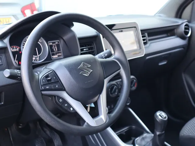 Suzuki Ignis 1.2 Select Hybrid Carplay | Camera