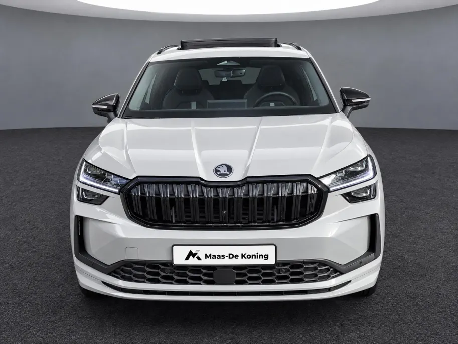 Škoda Kodiaq 1.5 TSI 204pk DSG PHEV Sportline Business · Panoramadak · Camera · Wegklapbare Trekhaak · Elek. Voorstoel · 19'' Inch · Garantie t/m 22-06-2030 of 100.000km