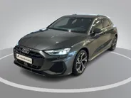 Audi A3 Sportback 40 TFSIe 150kW/204PK S Line · Drive select · Leder/Stof · Camera + Parkeersensoren · Garantie t/m 25-05-2029 of 80000km.