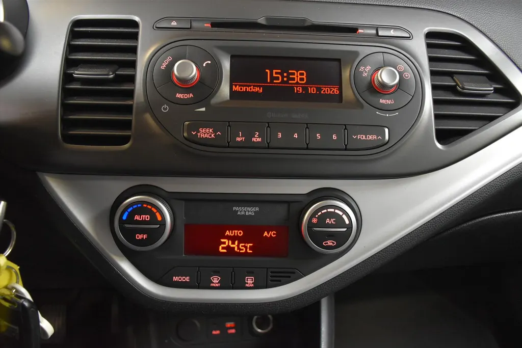 Kia Picanto 1.0 5drs ColorLine
