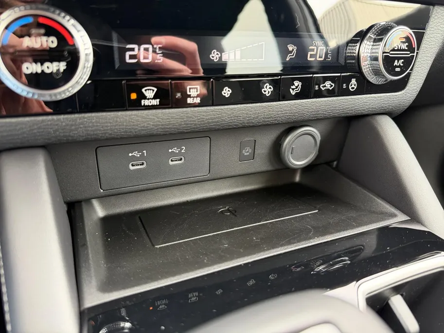 Mitsubishi Outlander 2.4 PHEV Intense + | Modeljaar 2026 | 6000 EURO Korting | Direct leverbaar | Rondom camera | Stoel stuur verwarming |