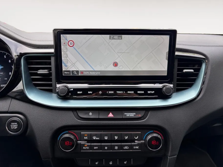 Kia Ceed Sportswagon 1.0 T-GDi MHEV Design Edition Automaat | Navi | Clima | Adaptive Cruise | Camera | Stoel-/Stuurverwarming | JBL Soundsysteem | LED Koplampen