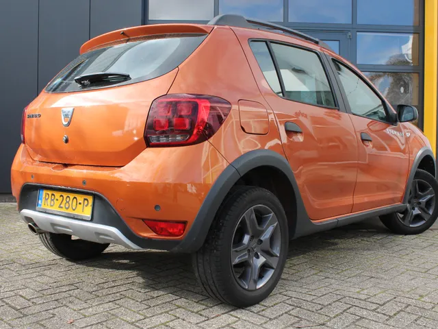 Dacia Sandero Stepway 0.9 TCe SL | Navigatie | Airco | Cruise | LM velgen | Sensoren |