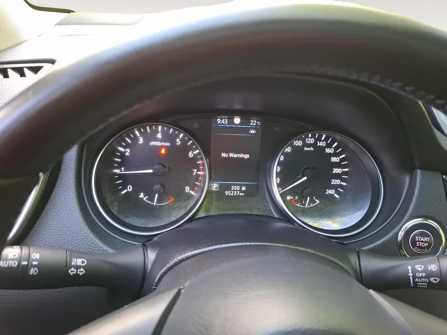 Nissan QASHQAI 1.3 DIG-T N-Connecta | AIRCO | CLIMATE CONTROL | 18'' LICHTMETALEN VELGEN | 360° CAMERA | FULL MAP |