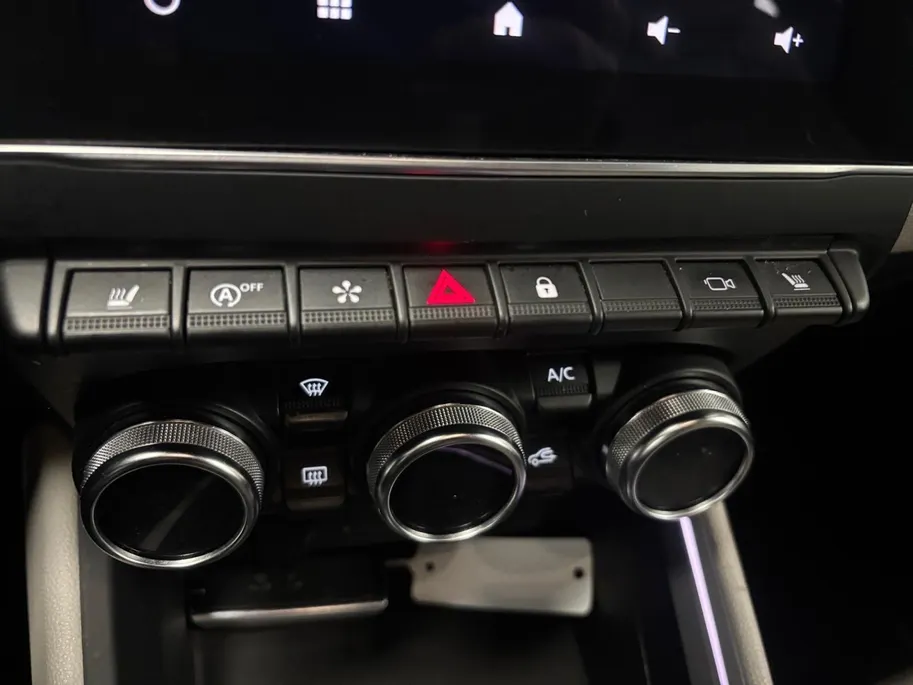 Renault Clio 1.0 TCe Initiale Paris NAVI AIRCO 360CAMERA BOSE SPEAKERS STOELVERWARMING LEER CRUISE CONTROLE APPLE CARPLAY ANDROID AUTO LM VELGEN DE ALLERMOOISE UITVOERING