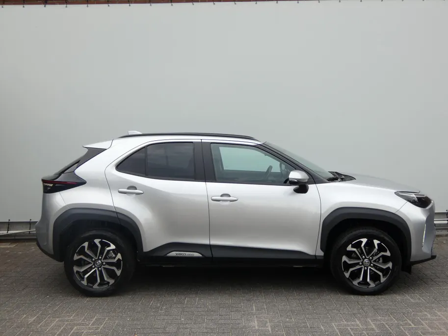 Toyota Yaris Cross 1.5 VVT-I Hybrid 116pk CVT Dynamic / 12.000 km !!!