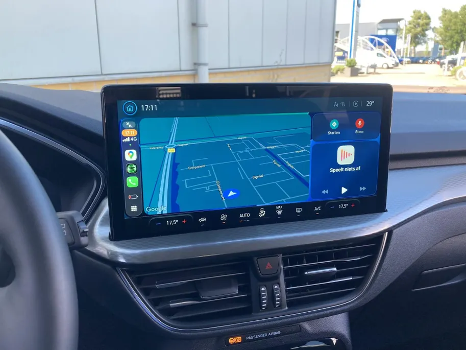 Ford Kuga 2.5 PHEV Titanium Elektrisch wegklapbare trekhaak - Draadloos opladen telefoon - Navigatie - Camera - DEMO