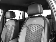 Volkswagen Tiguan 1.4 TSI eHybrid 245pk DSG R-Line Business · Camera · Inklap. Trekhaak · Dodehoeksensor · Parkeer Assistent · Stuur- & Stoelverwarming · 19'Velgen ·