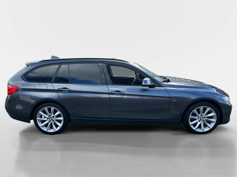 BMW 3 Serie Touring 316i Executive Sport NL Auto | unieke km.stand | navigatie | lm velgen | cruise | etc.