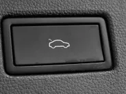 Volkswagen Tiguan 1.4 TSI eHybrid 245pk DSG R-Line Business · Camera · Inklap. Trekhaak · Dodehoeksensor · Parkeer Assistent · Stuur- & Stoelverwarming · 19'Velgen ·