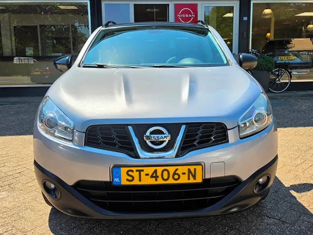 Nissan QASHQAI 2.0 140PK Connect Edition Navi - 360° Camera - Trekhaak 1400KG