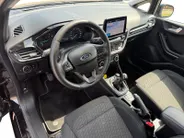 Ford Fiesta 1.0 EcoBoost Hybrid Titanium | Dealer onderhouden | NL auto | Winter pack | Parkeersensor achter | Navigatie via carplay | Apple carplay & Android auto | Cruise control | Bovag garantie |