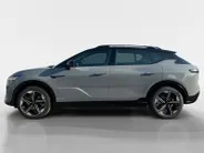 Voyah Courage Business Edition 80 kWh Full Option | Direct Leverbaar | Head Up Display | Stoel koeling,-verwarming & massage | Memorystoelen | 360 Camera | Level 3 Autonoom rijden | Schuif- & Kanteldak | Draadloze Telefoonlader | Elektrische Achterklep |