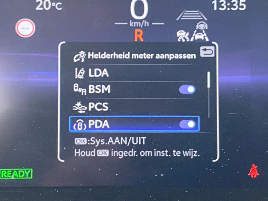 Toyota Corolla Cross Hybrid 140 Style Stoel-/stuurverwarming | CarPlay | Elektr. kofferklep | Camera | NL Auto | etc.