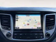 Hyundai Tucson 1.6 GDi Comfort | Elektrisch Verstelbare Stoelen | Navigatie | Bluetooth | Camera | Stoelverwarming | Cruise & Climate Control | Onderhoudshistorie | All Season Banden | 12 Maanden BOVAG Garantie
