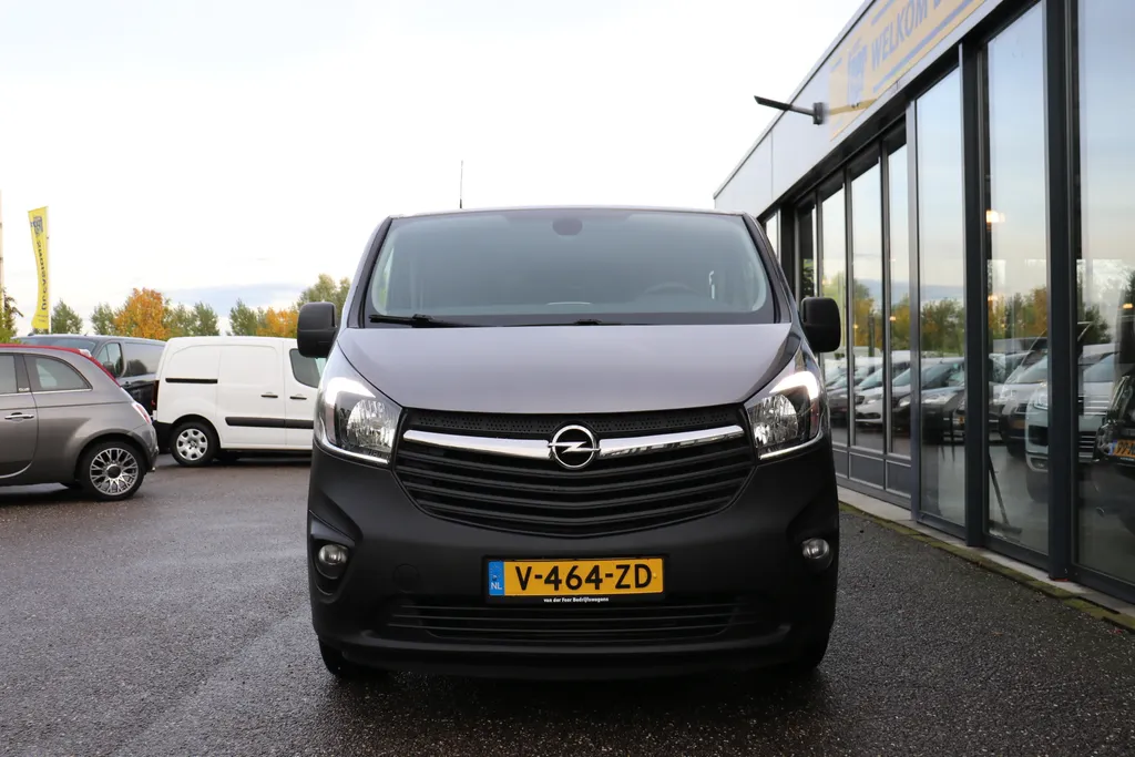 Opel Vivaro 1.6 CDTI L2H1 DC Business+ EcoFlex EX. BTW 1e eigenaar Lease v.a. 395,- p/m