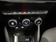 Dacia Duster 1.0 TCe 100 ECO-G Extreme NAVI AIRCO CAMERA CRUISE CONTROLE KEYLESS ENTRY LM VELGEN 360CAMERA PARKEERSENSOREN APPLE CARPLAY ANDROID AUTO ZEER MOOIE AUTO
