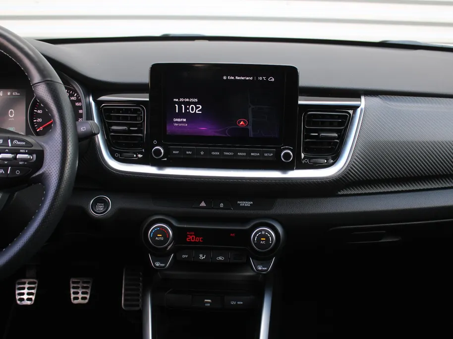 Kia Stonic 1.0 T-GDi MHEV GT-Line | Trekhaak | Stuur-/stoelverwarming | Camera | Clima | Cruise | 17" LM | Navi | Apple Carplay/Android Auto |