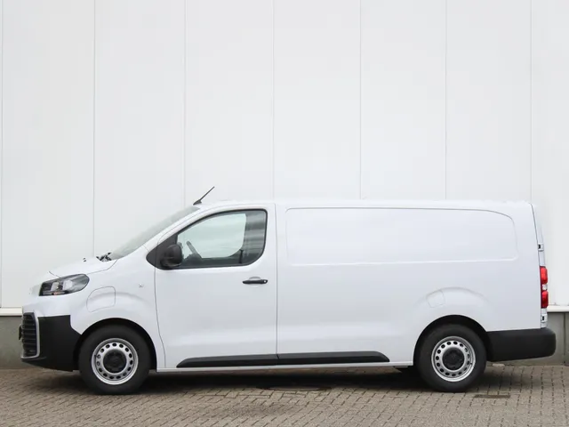 Toyota ProAce Electric Long Worker Challenger Extra Range L2 75 kWh | Cruise | Airco | Camera