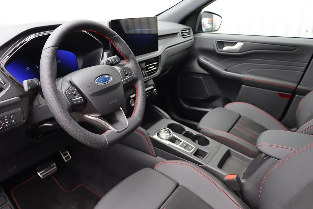 Ford Kuga 2.5 PHEV ST-Line X | Nieuw te bestellen | tot €4.000,- korting | 2100kg trekgewicht | 0,99% rente Ford Options!