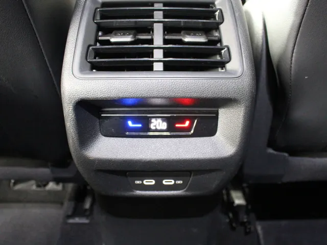 Volkswagen Tiguan 1.5 eTSI DSG Goal Edition Navigatie | Trekhaak | Matrix Led | Keyless Entry | Easy Open achterklep