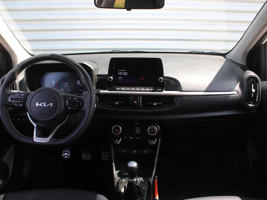 Kia Picanto 1.0 DPI GT-Line | Stuur-/stoelverwarming | Schuifdak | Camera | Dodehoek detectie | Telefoonlader | Clima | Navi | 16' LM | LED | Cruise |