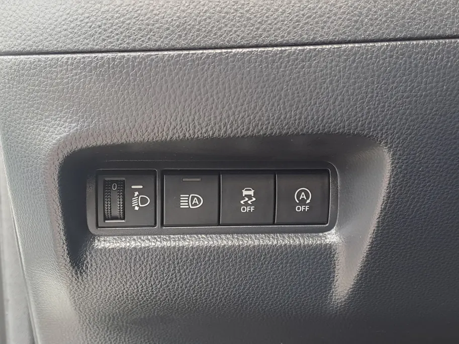 Toyota Aygo X 1.0 VVT-i MT Play | Apple Carplay/Android Auto | Cruise control adaptief | Airco | DAB | Camera