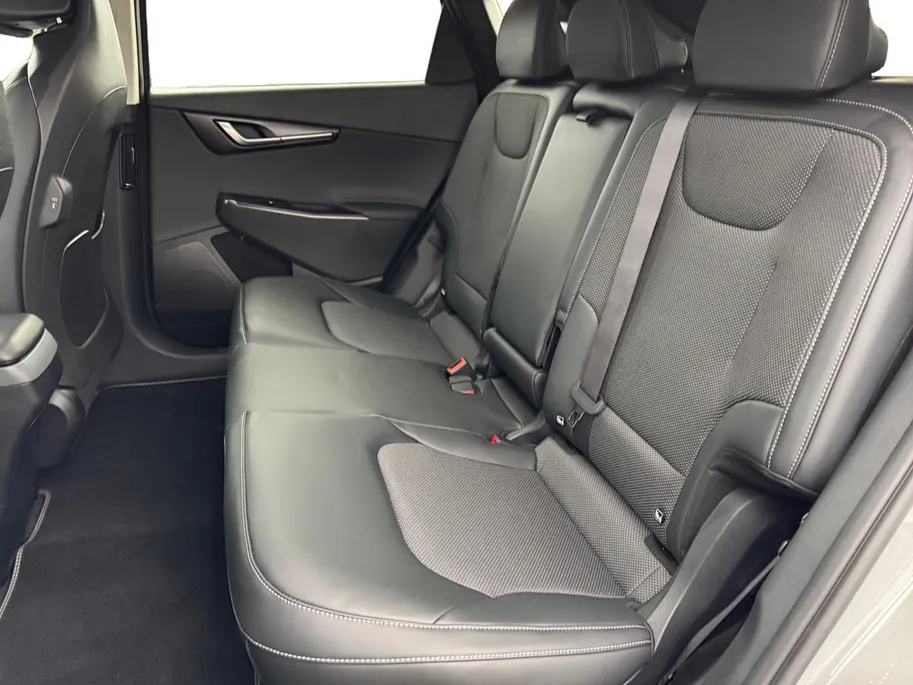 Kia EV6 Light Edition 63 kWh | Enkele kleuren op voorraad bel voor info | € 4000,- Inruilpremie | 428km Actieradius