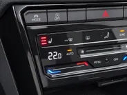 Volkswagen T-Roc Cabrio 1.5 TSI 150pk DSG R-Line · Camera · Apple/Android Car Play · Navigatie · Stoel-& Stuurverwarming · Dodehoek Detectie · 19'' Inch ·