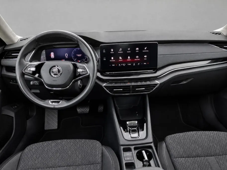 Škoda Octavia Combi 1.5e-TSI/150PK Business Edition Plus · Navigatie · Apple/Android Car Play · Camera + Parkeersensoren · Stoelverwarming ·