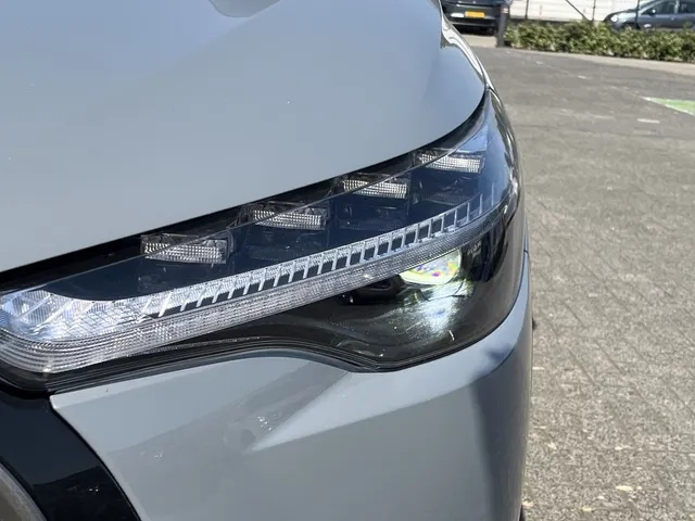 Toyota Corolla Cross Hybrid 140 Dynamic | Parkeersensoren V+A | All Seasons
