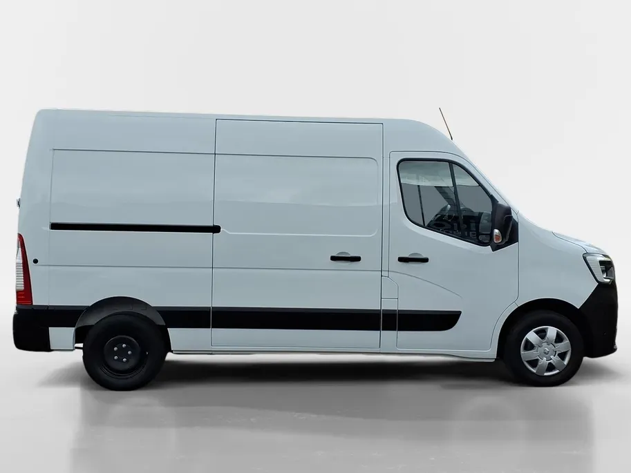 Renault Master T33 2.3 dCi 135 L2H2 Work Edition Airco | Navigatie | PDC-Camera | Blindspot | 1 jaar Garantie.